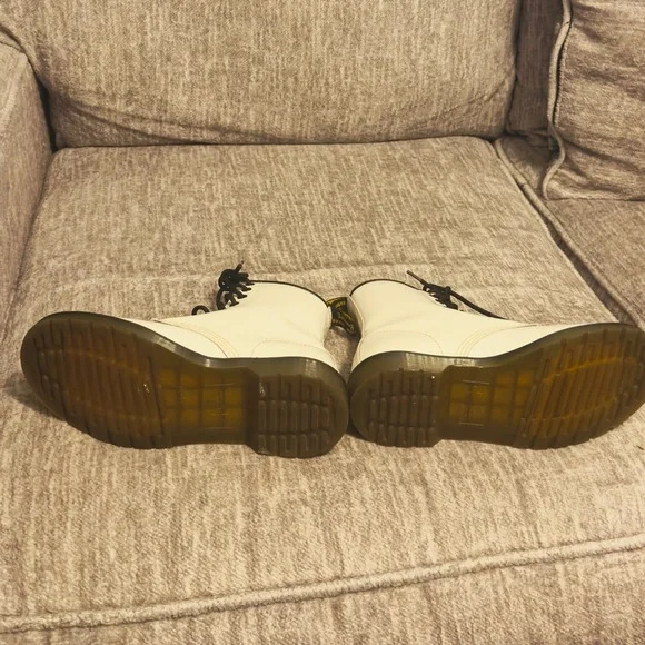 Dr. Martens White Leather Boots - Picture 5 of 8